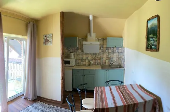 假日公园 Adelis 亚列姆切