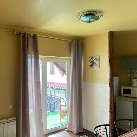 假日公园 Adelis 亚列姆切