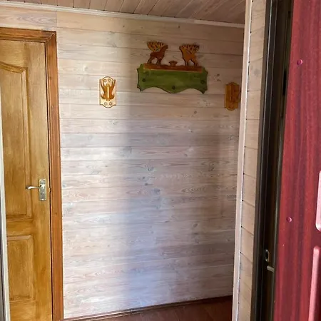 Adelis 假日公园 *