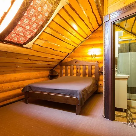 假日公园 Adelis 亚列姆切