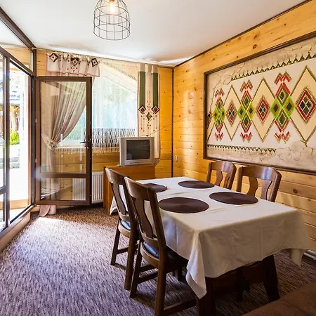 Adelis * 亚列姆切